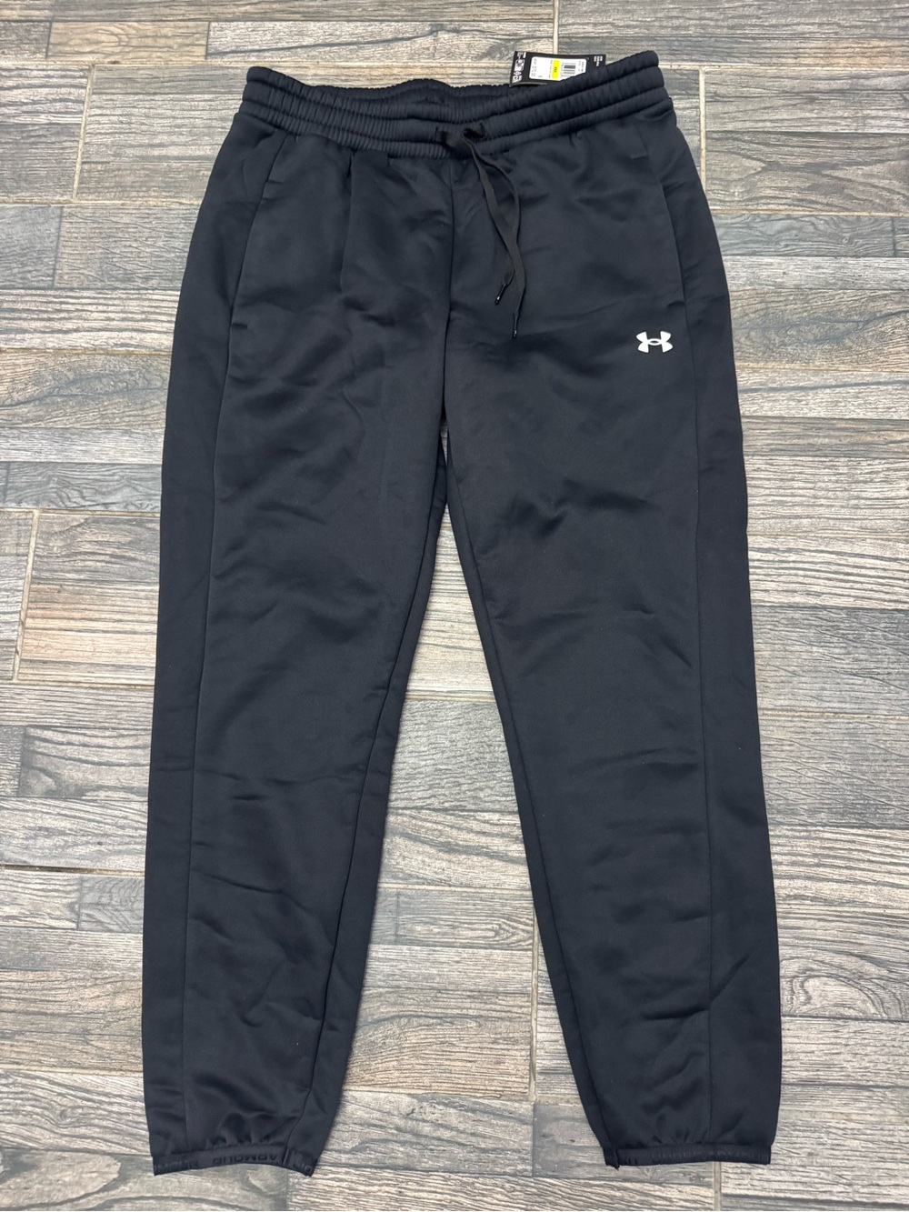 Under Armour Women Pro Fleece Joggers - size Medium NWT ($70)